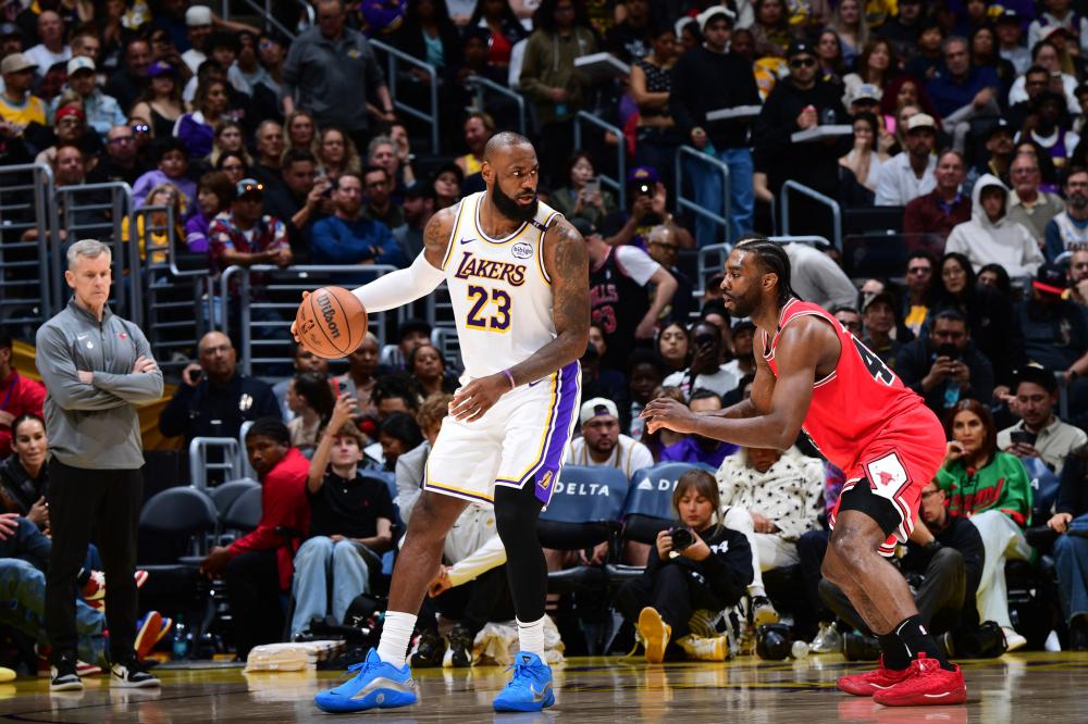 雖然其表現 雖然其表現